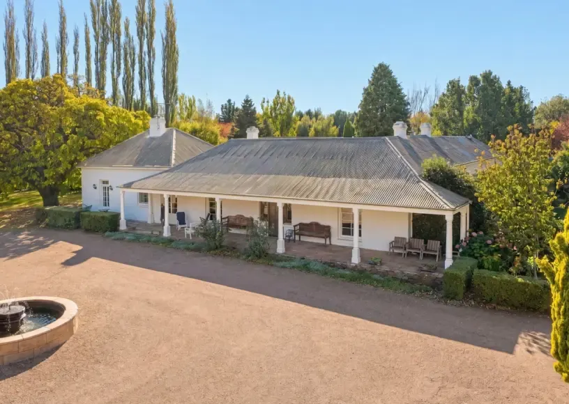 Historic Culzean homestead surrounded by established gardens in Tasmania